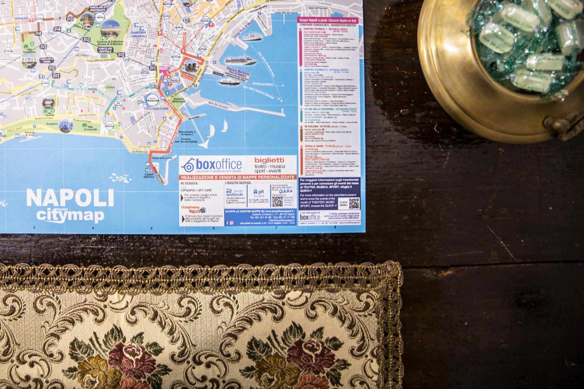 Miracolo Al Duomo Smart Accomodations Naples Luaran gambar