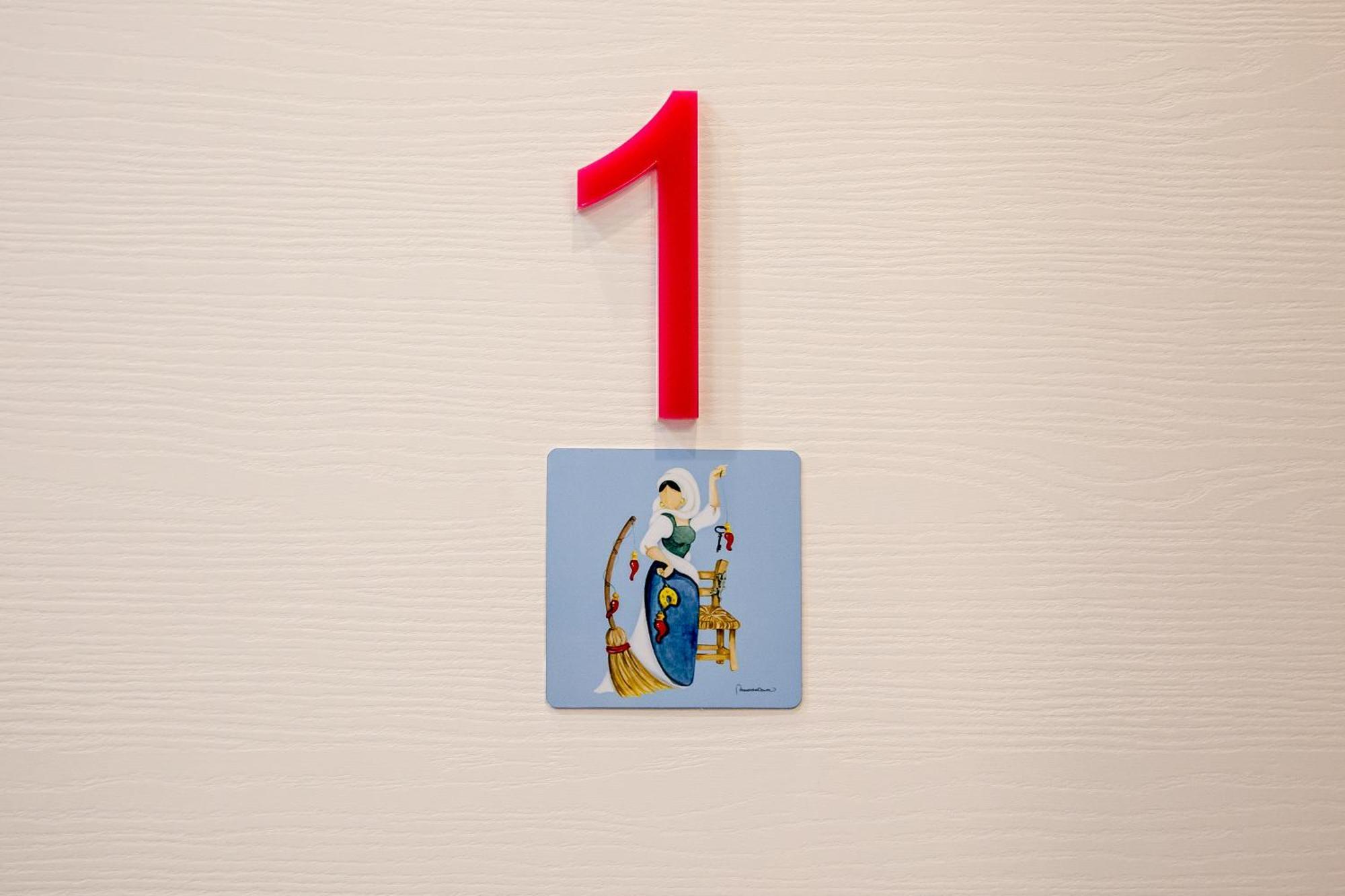Miracolo Al Duomo Smart Accomodations Naples Luaran gambar